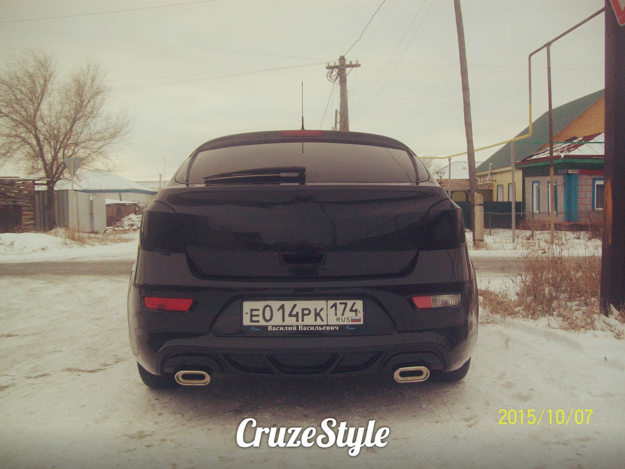 Задний тюнинг бампер для Chevrolet Cruze hatchback. Стекловолокно. Цена: 9.900 руб. Доставка по России